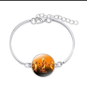 🌟Pick Any 2/$16 Sale Tigger Bracelet
